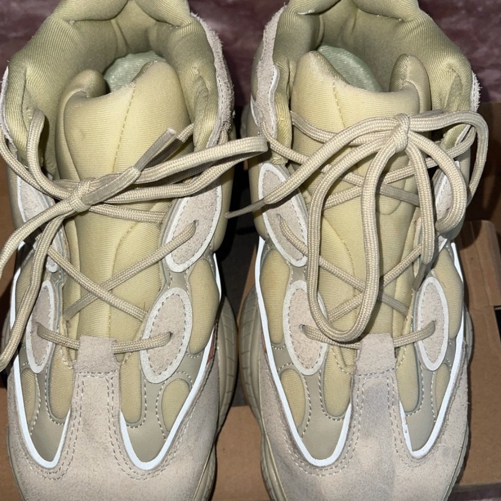 Yeezy Boost 500 stone